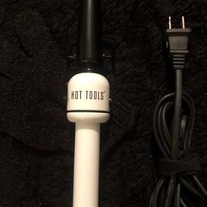 Hot Tools Clipless Tapered 1/2”Curling Iron